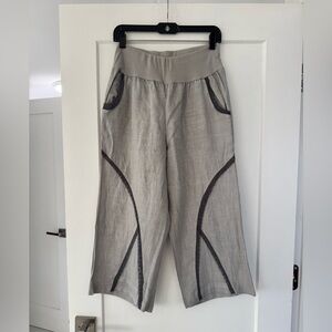 Made in Italy Light Gray Wide-Leg Linen Capri pants. Dark mesh accents. One size